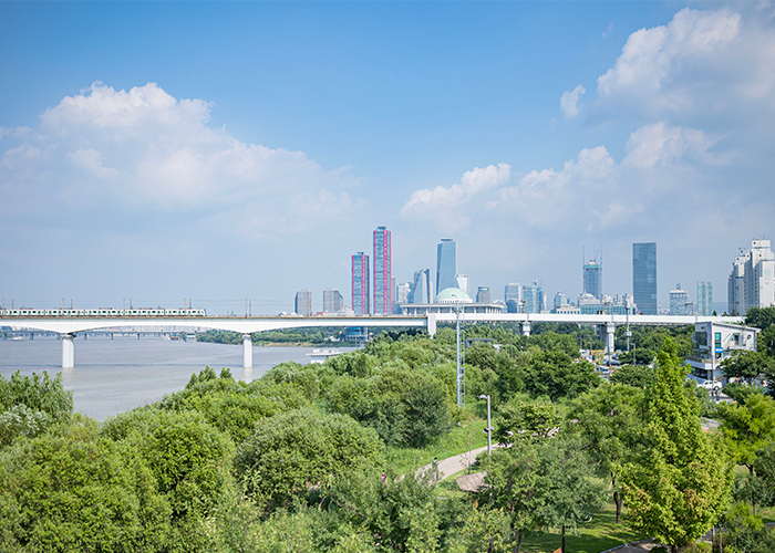 Yanghwa Hangang Riverside Park