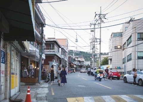 Lorong Haebangchon (Haebangchon Alleyway)