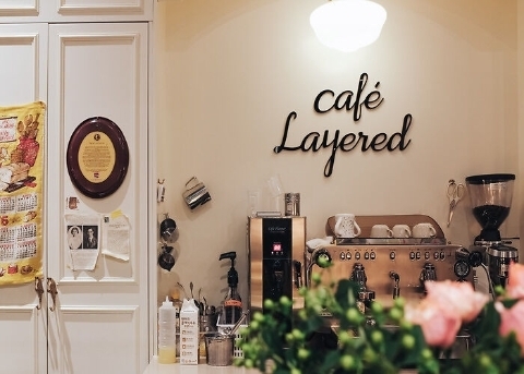 Cafe Layered The Hyundai Seoul